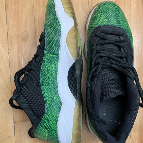 Air Jordan 11 retro low sneakers - Picture 2 of 2